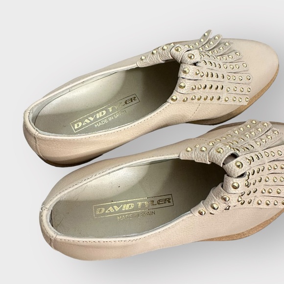 David Tyler Cream Gold Leather Studded Fringe Flats - Picture 4 of 6